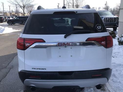 2019 GMC Acadia SLE-2