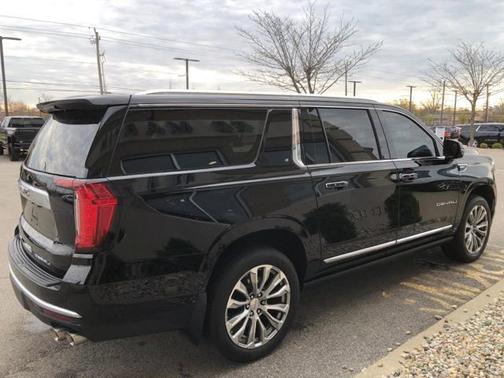 Onyx Black 2021 GMC Yukon XL Denali