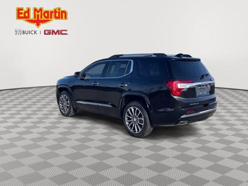 2022 GMC Acadia Denali