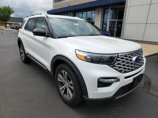 Photo 2 of 35 of 2020 Ford Explorer Platinum