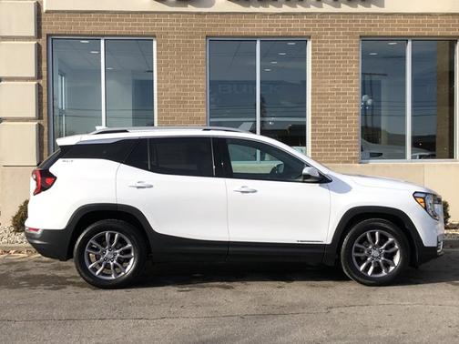 2022 GMC Terrain SLT