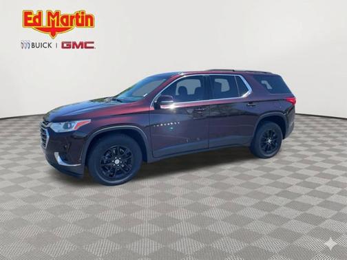 Black Cherry Metallic 2021 Chevrolet Traverse LT Cloth