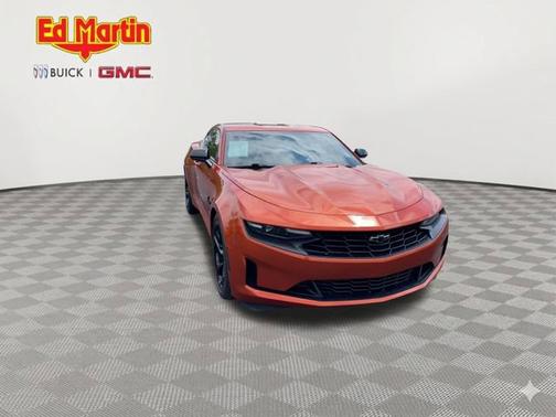 Vivid Orange Metallic 2023 Chevrolet Camaro 1LT