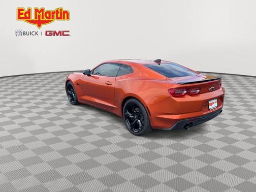 Vivid Orange Metallic 2023 Chevrolet Camaro 1LT