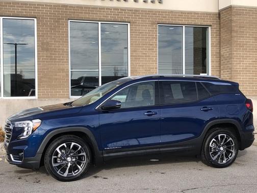2022 GMC Terrain SLT