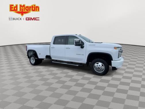 2022 Chevrolet Silverado 3500 High Country