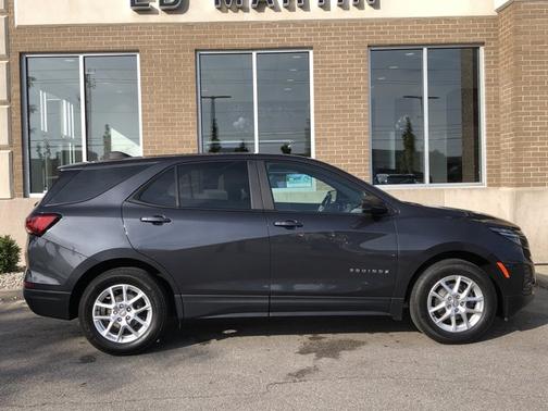 2022 Chevrolet Equinox LS
