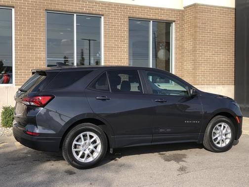 2022 Chevrolet Equinox LS