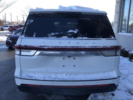2023 Lincoln Navigator L Reserve
