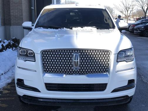 2023 Lincoln Navigator L Reserve