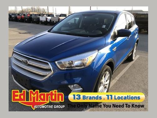 Lightning Blue Metallic 2019 Ford Escape SE