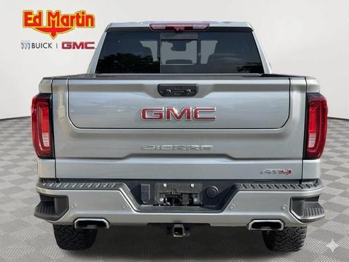 Sterling Metallic 2024 GMC Sierra 1500 AT4