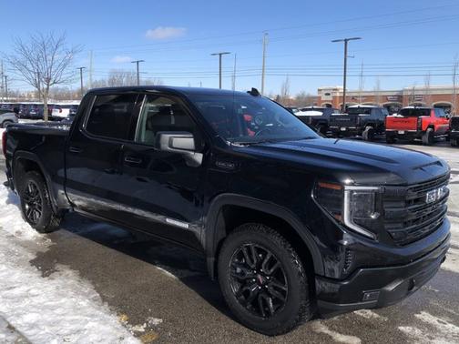 2023 GMC Sierra 1500 Elevation