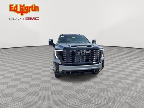 2025 GMC Sierra 3500 Denali