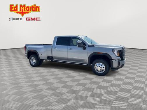 2025 GMC Sierra 3500 Denali