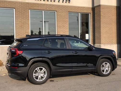 2023 GMC Terrain SLE