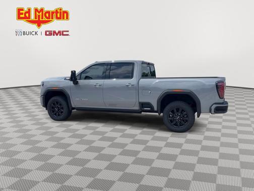2025 GMC Sierra 2500 AT4