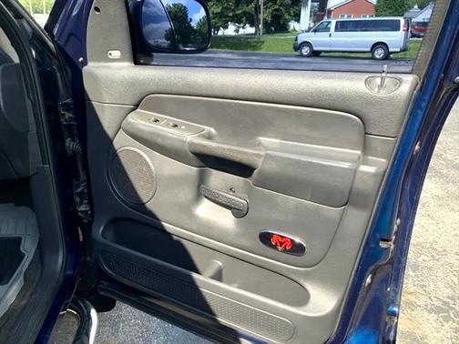 2004 Dodge Ram 1500 SLT Quad Cab