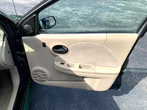2003 Saturn Ion 3