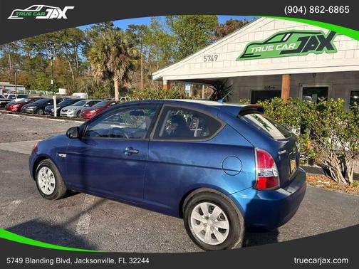 2010 Hyundai Accent Blue