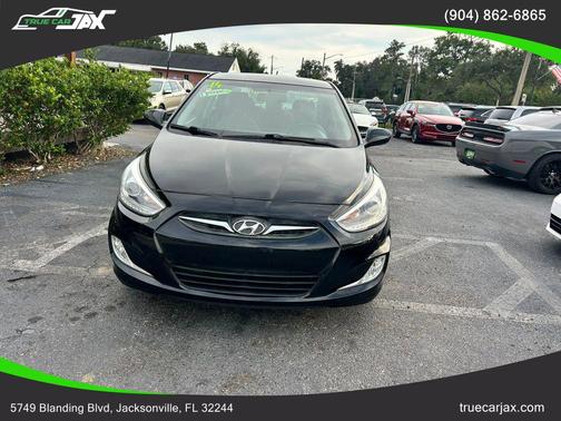 2014 Hyundai Accent SE