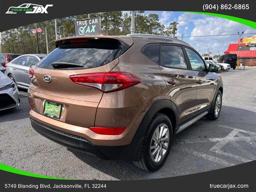 2017 Hyundai TUCSON SE Plus