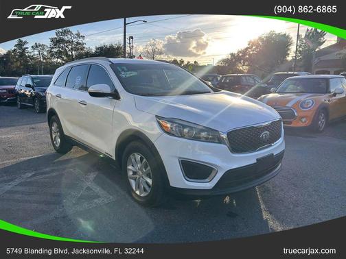 2017 Kia Sorento LX