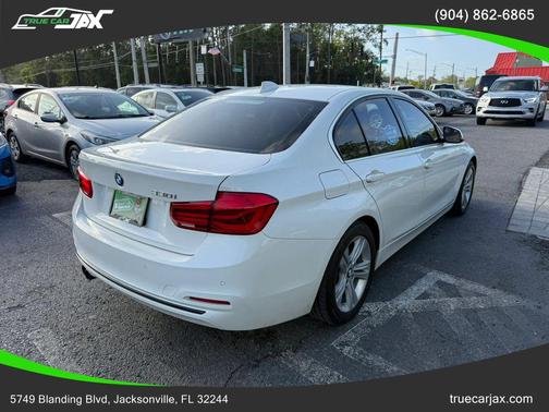 White 2018 BMW 330 330i Sedan 4D
