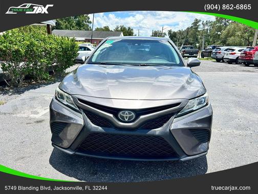 Gray 2018 Toyota Camry SE