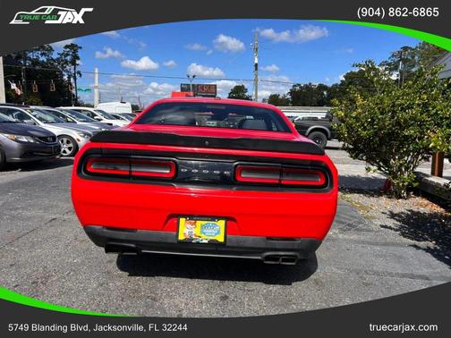 2017 Dodge Challenger SXT