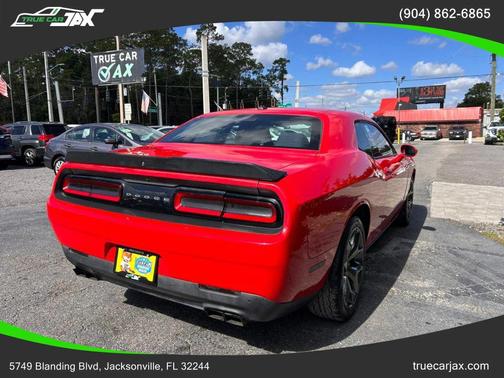 2017 Dodge Challenger SXT