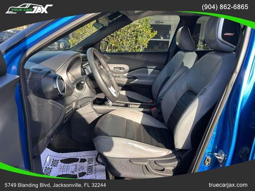 2021 Nissan Kicks SR