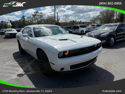 2019 Dodge Challenger SXT