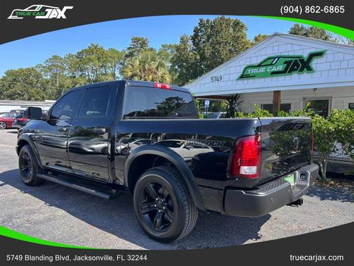 2021 RAM 1500 Classic Warlock Crew Cab 4x2 5'7' Box