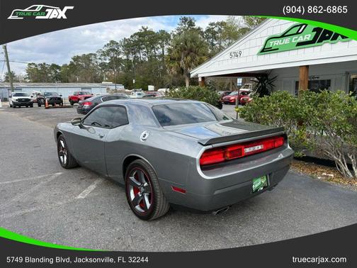 2012 Dodge Challenger SXT