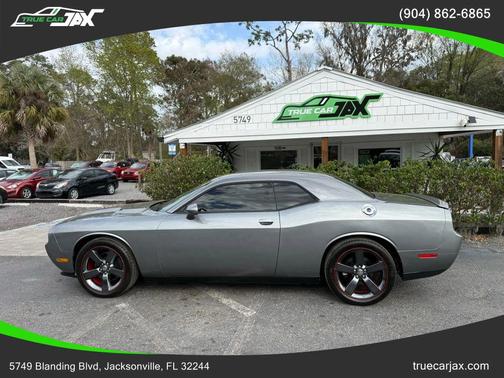 2012 Dodge Challenger SXT