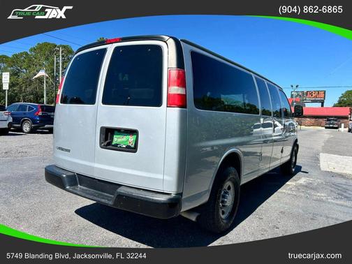 2017 Chevrolet Express 3500 LS