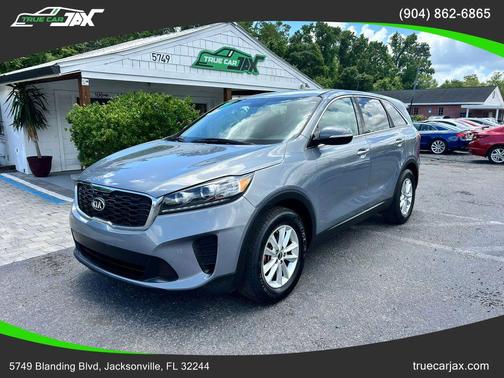 Everlasting Silver 2020 Kia Sorento LX