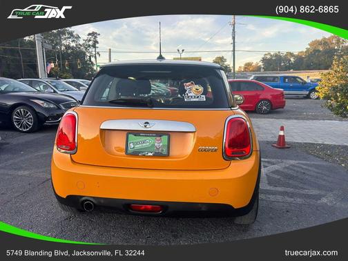 2015 MINI Hardtop Cooper