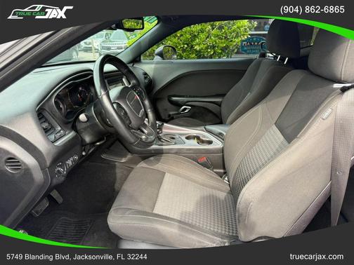 Granite Pearlcoat 2019 Dodge Challenger SXT