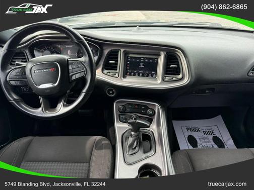 Granite Pearlcoat 2019 Dodge Challenger SXT