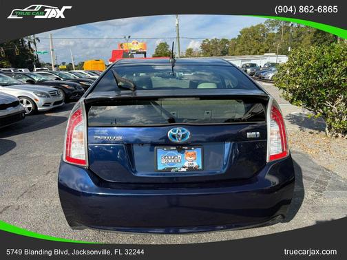 2015 Toyota Prius Three