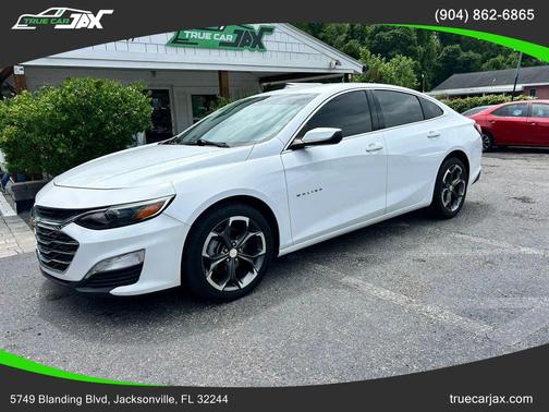 Summit White 2022 Chevrolet Malibu FWD LT