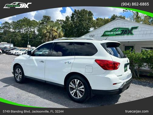 2017 Nissan Pathfinder S