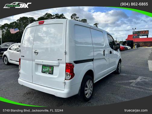 2018 Nissan NV200 SV