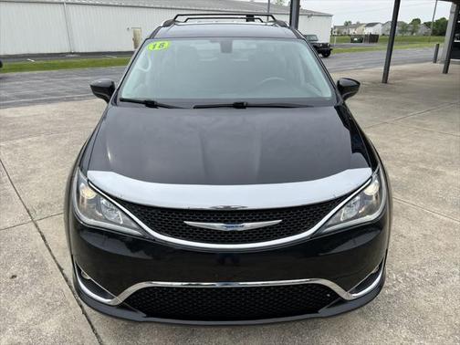 2018 Chrysler Pacifica Touring-L