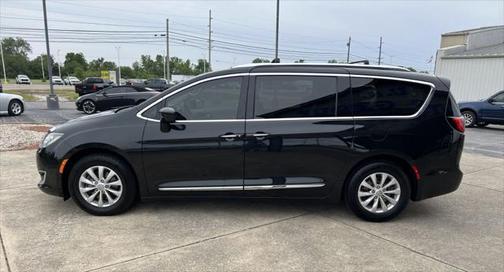 2018 Chrysler Pacifica Touring-L