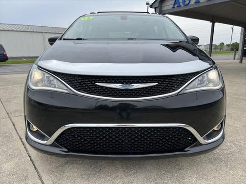 2018 Chrysler Pacifica Touring-L