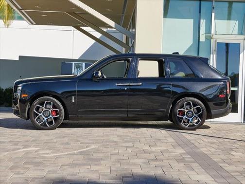 2022 Rolls-Royce Cullinan Base