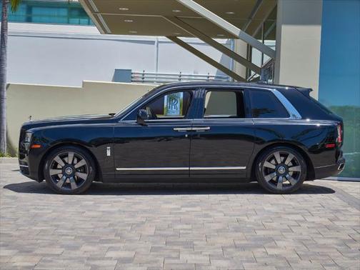 Black Diamond 2024 Rolls-Royce Cullinan